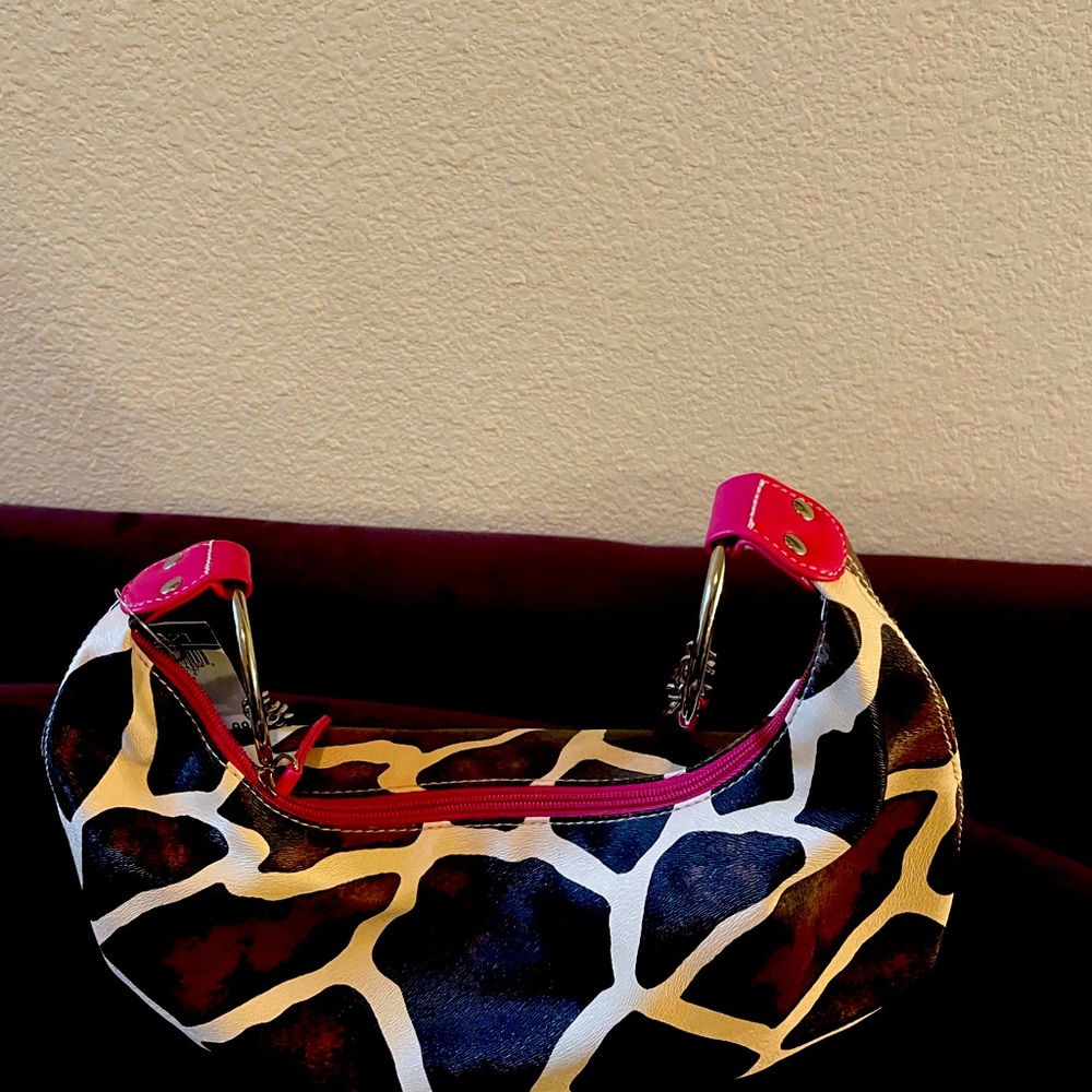 Giraffe print purse